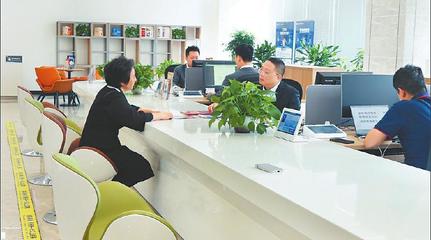 泸州“一站式”全生命周期服务 高效利企便民，优化营商环境新典范